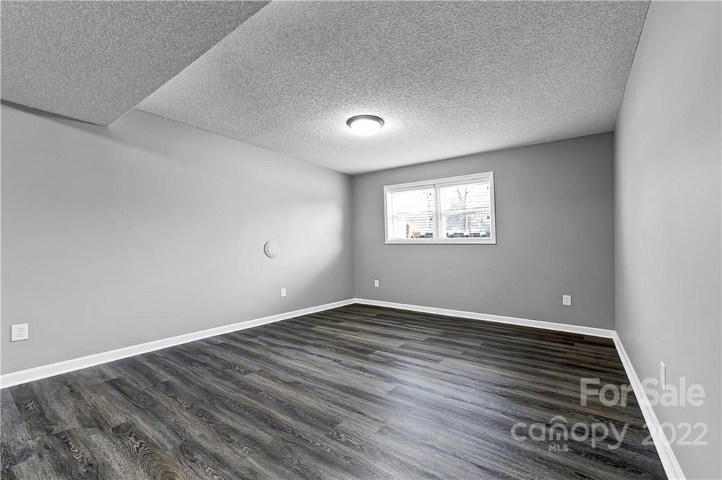 1733 Magnum Road Hickory, NC 28602 - Photo 22 of 29 Gallery Image 22