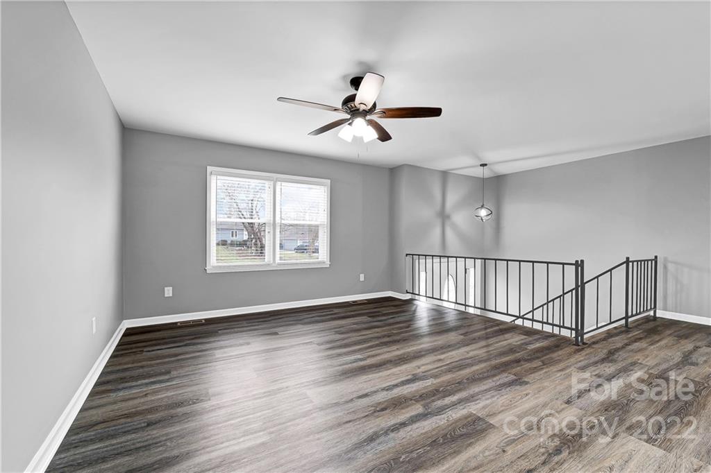 1733 Magnum Road Hickory, NC 28602 - Photo 10 of 29 Gallery Image 10