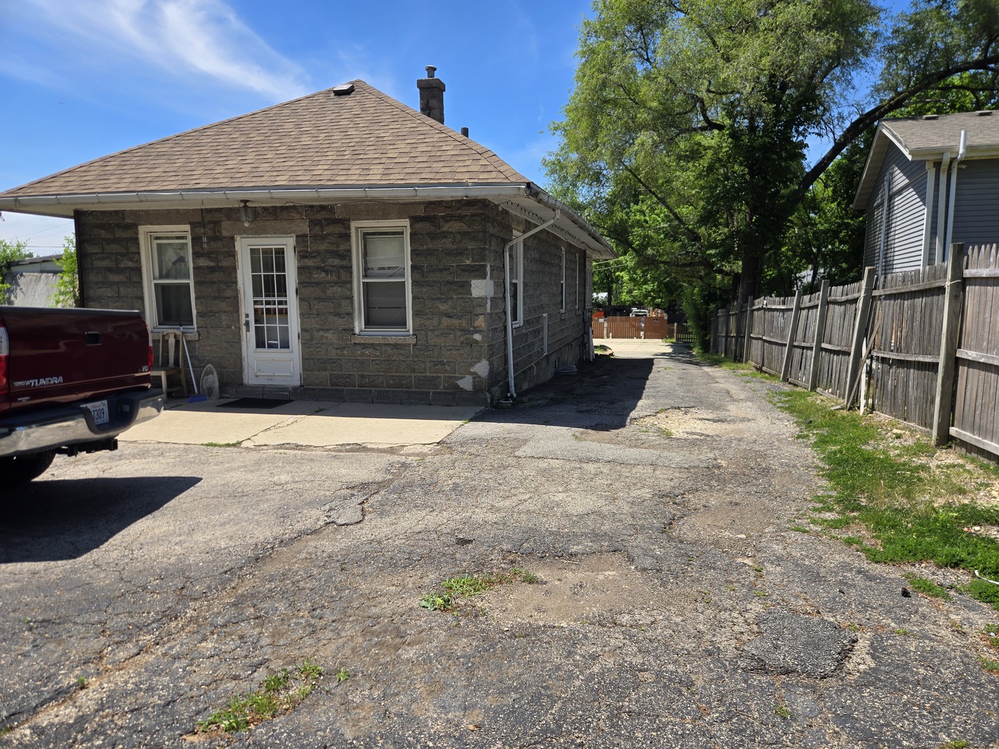 953 Elizabeth Street Elgin, IL 60120 - Photo 10 of 10