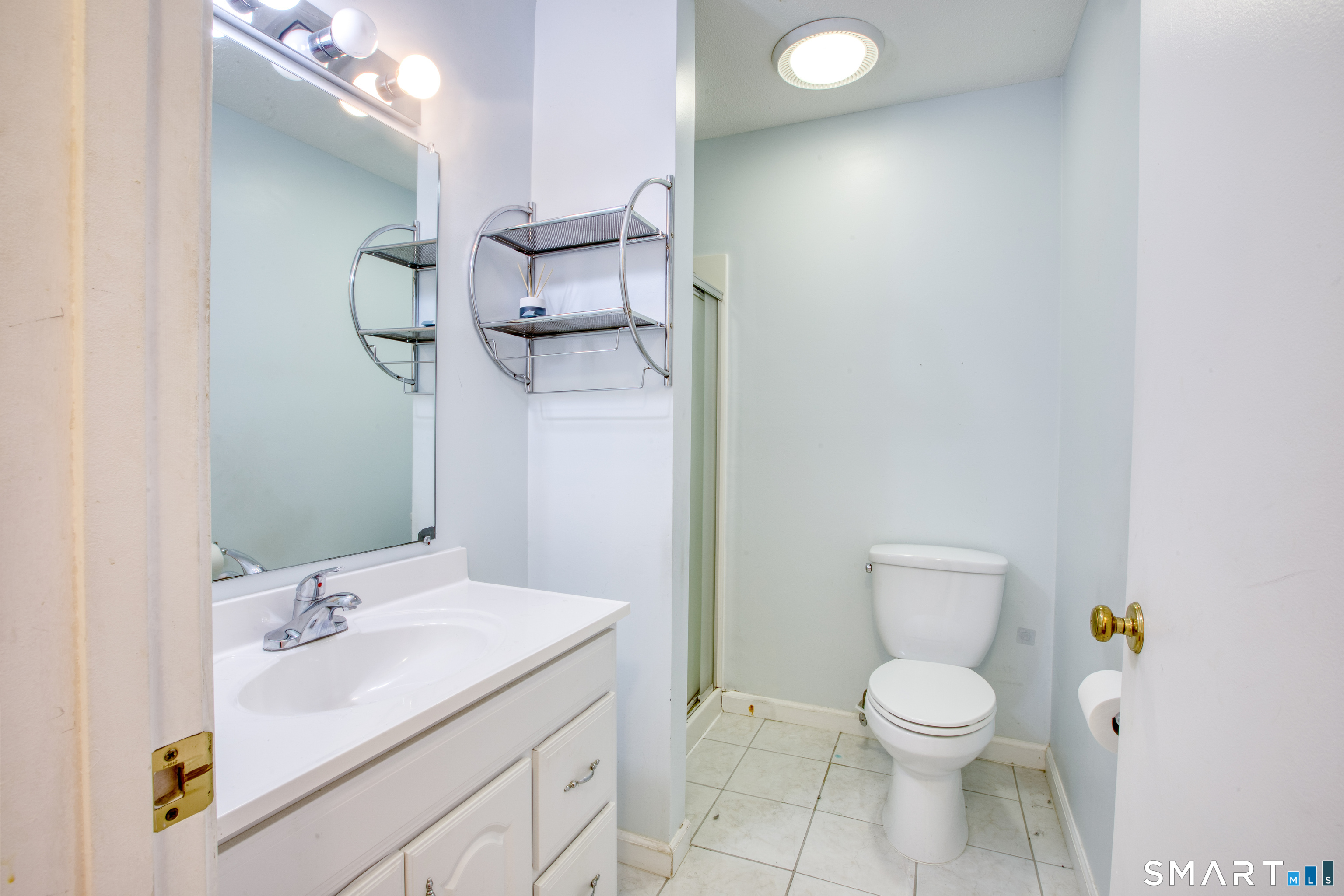 190 Brittany Farms Road, Unit F New Britain, CT 06053 - Photo 12 of 21