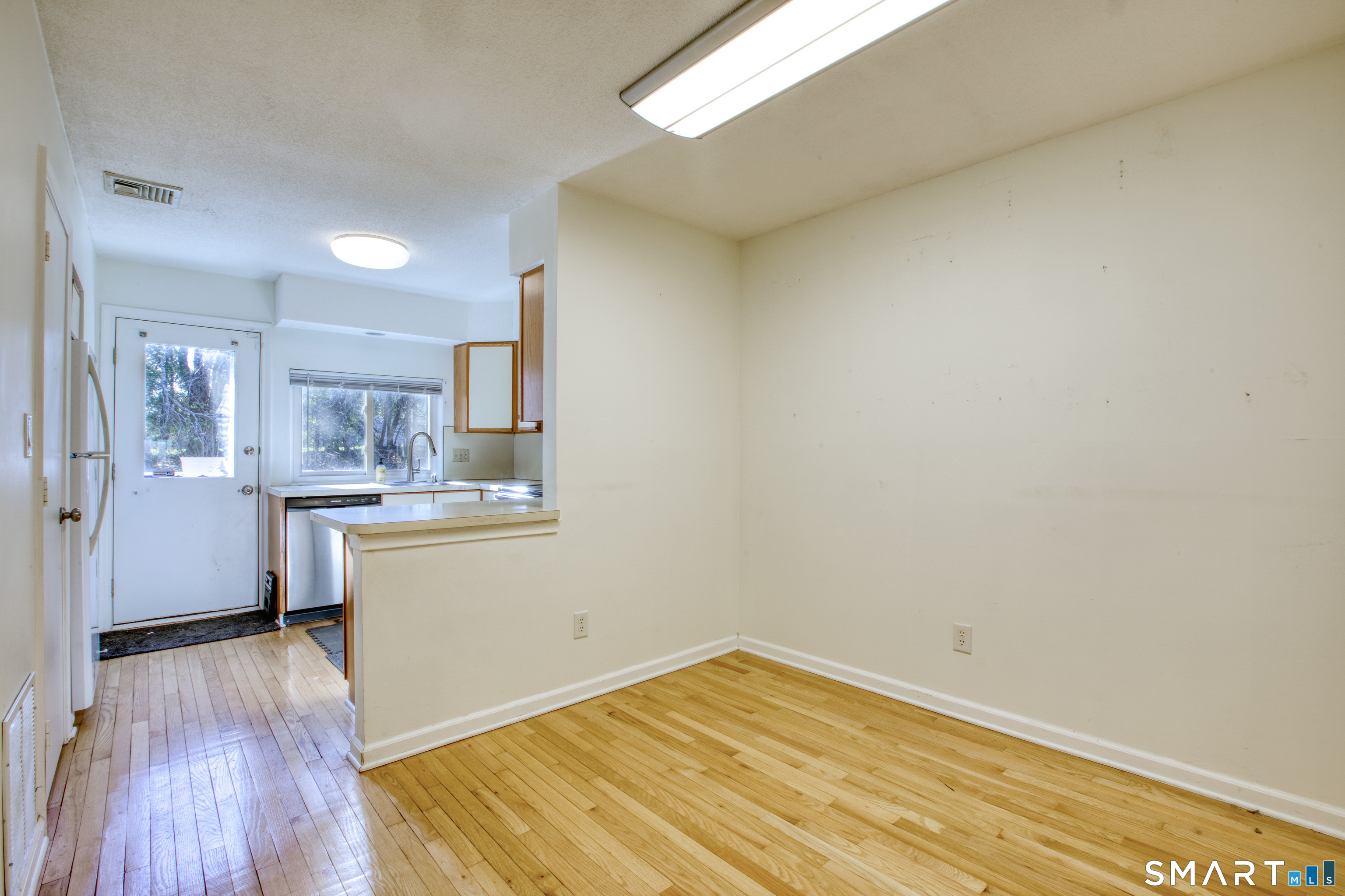 190 Brittany Farms Road, Unit F New Britain, CT 06053 - Photo 7 of 21