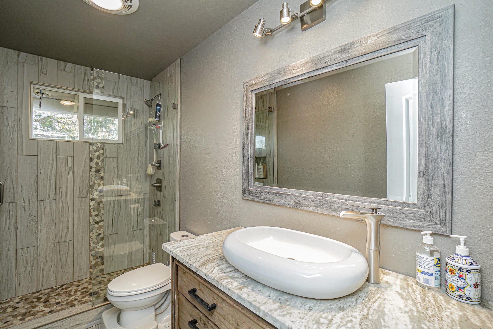 10699 Meadows Road White City, OR 97503 - Photo 44 of 47 DSC00681