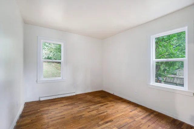 $220,000 | 1042 East Mosel Avenue, Kalamazoo, MI 49004