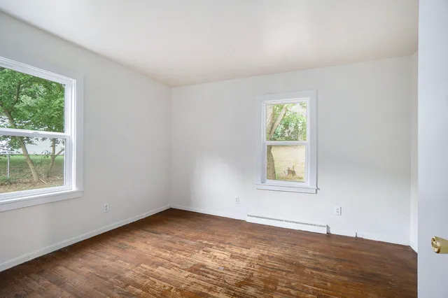 $220,000 | 1042 East Mosel Avenue, Kalamazoo, MI 49004