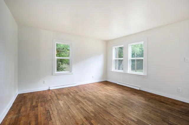 $220,000 | 1042 East Mosel Avenue, Kalamazoo, MI 49004