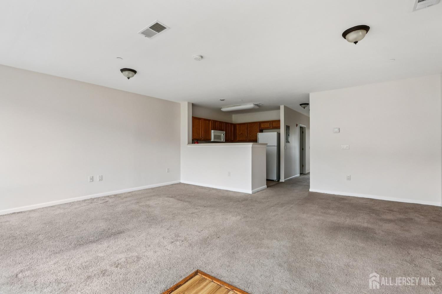 368 Rector Street, Unit 421 Perth Amboy, NJ 08861 - Photo 12 of 37 a view of a kitchen