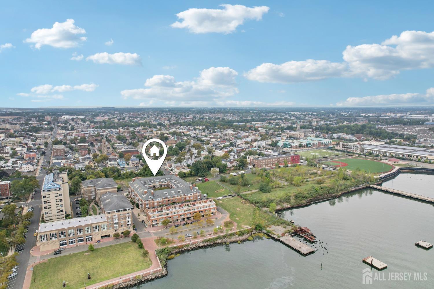 368 Rector Street, Unit 421 Perth Amboy, NJ 08861 - Photo 31 of 37 a view of a city