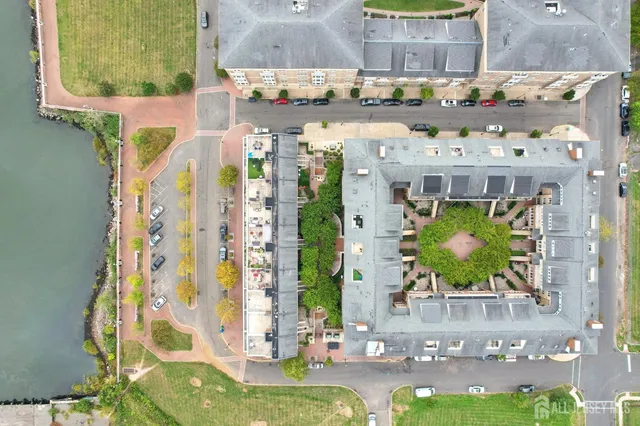 $2,750 | 368 Rector Street, Unit 421, Perth Amboy, NJ 08861