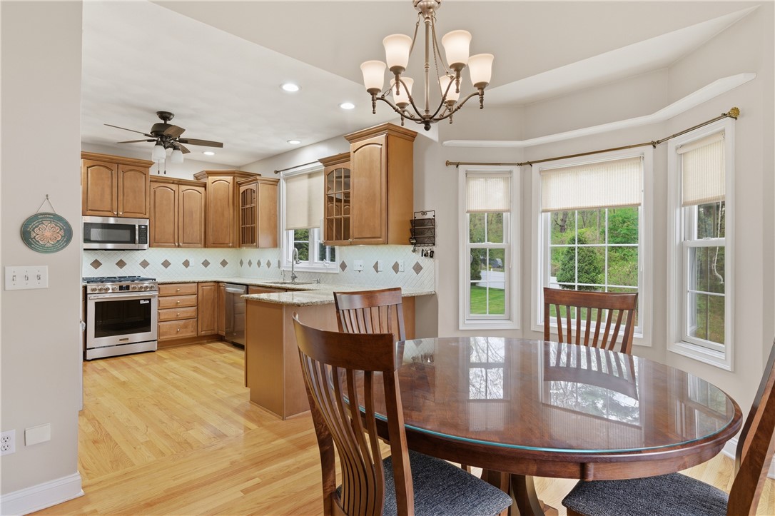 122 Spring Grove Road Glocester, RI 02814 - Photo 11 of 50