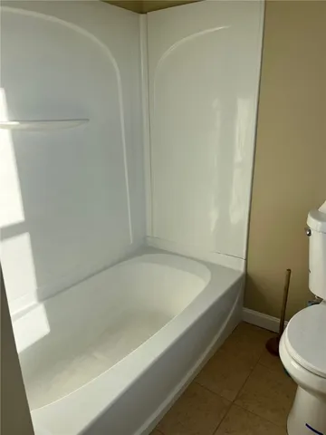 $1,500 | 5 Ryan Avenue, Unit 3, Bristol, RI 02809