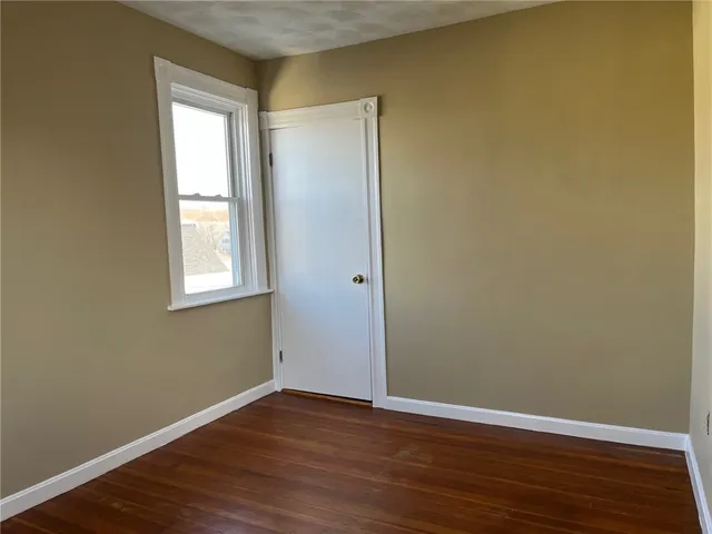 $1,500 | 5 Ryan Avenue, Unit 3, Bristol, RI 02809