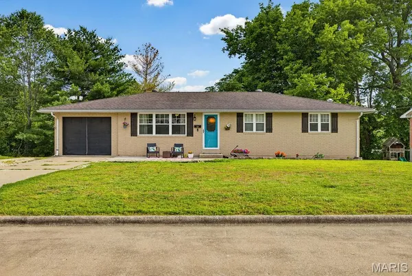 $229,900 | 629 Sue Drive, Jackson, MO 63755
