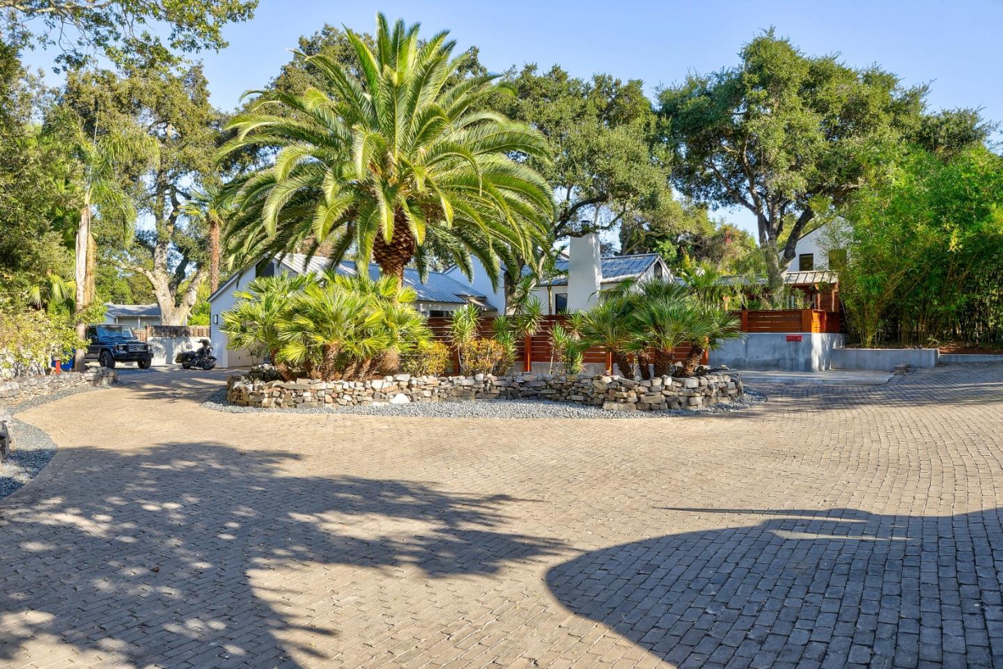 14480 Oak Place Saratoga, CA 95070 - Photo 43 of 45