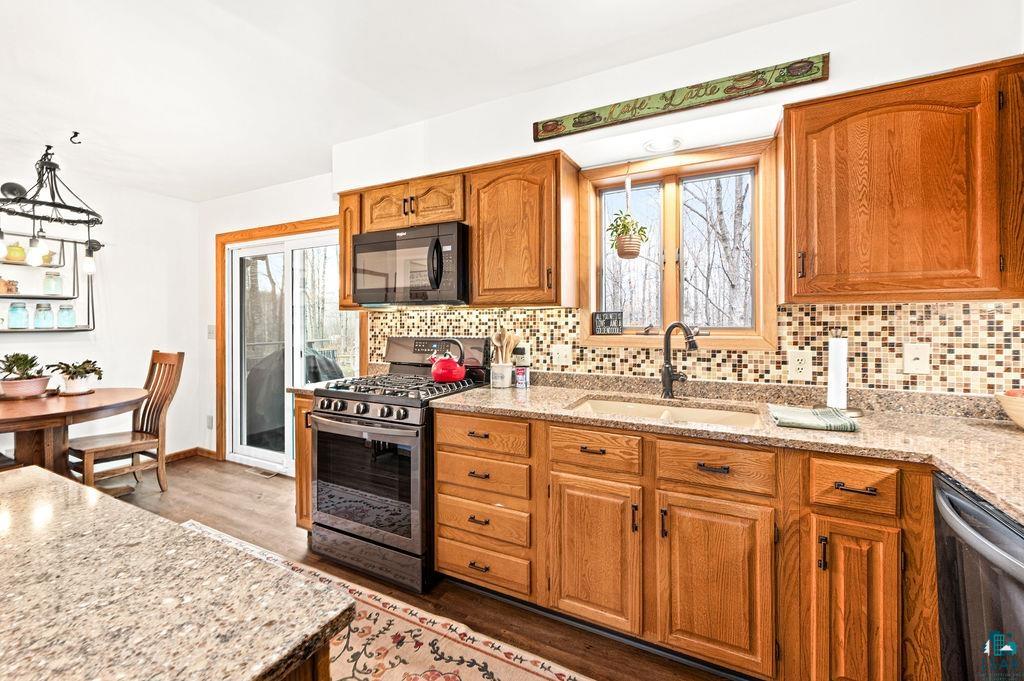 3017 Berkeley Road Duluth, MN 55811 - Photo 6 of 35 Gallery Image 6