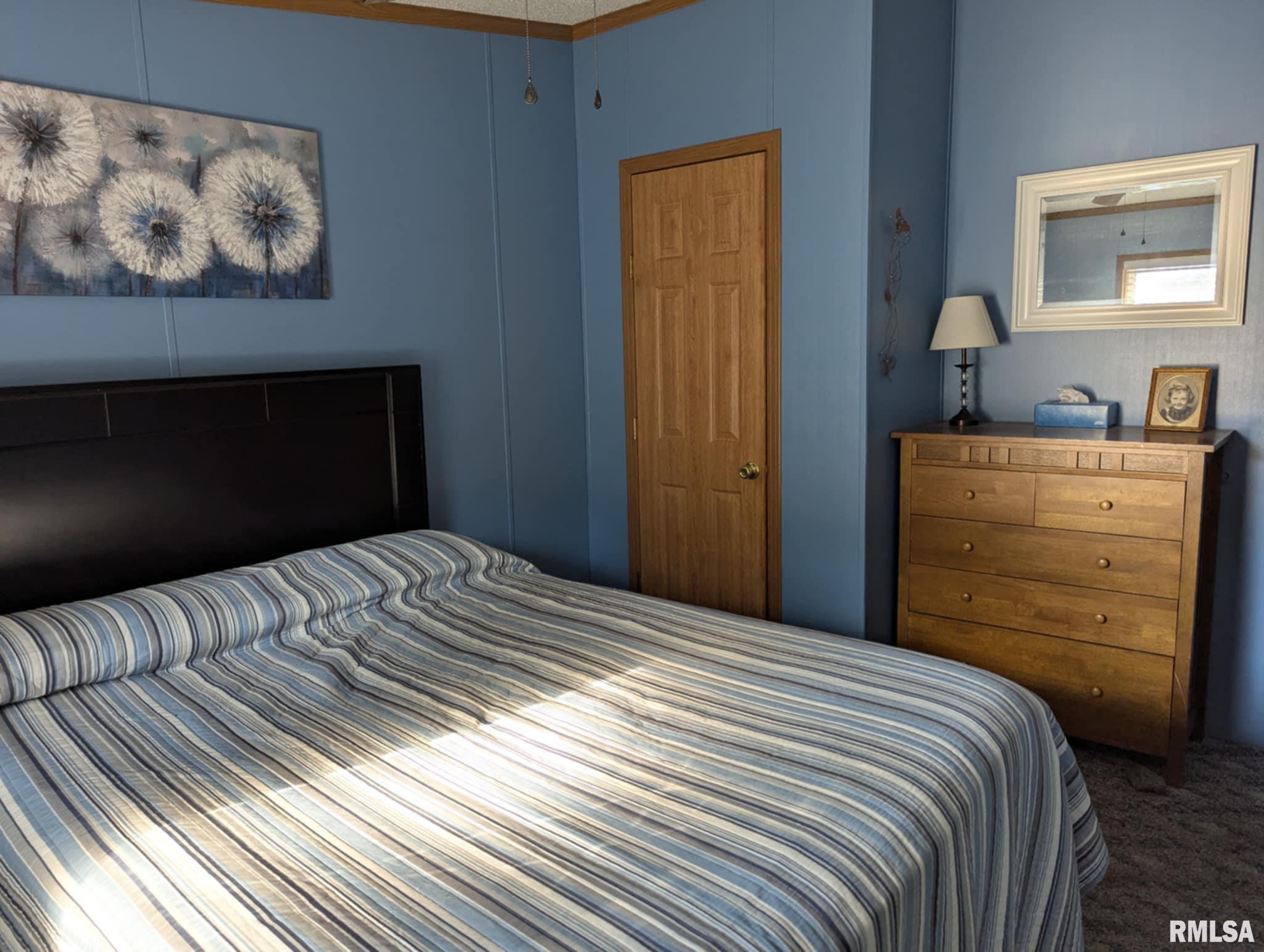 2216 Rancho Boulevard Quincy, IL 62305 - Photo 9 of 20 Gallery Image 9