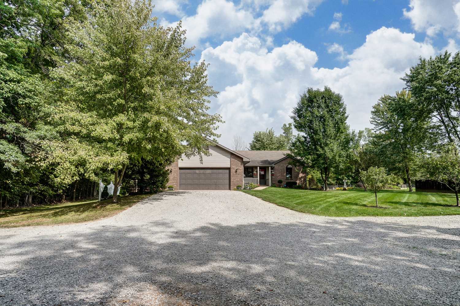 8315 Notestine Road Fort Wayne, IN 46835 - Photo 1 of 36