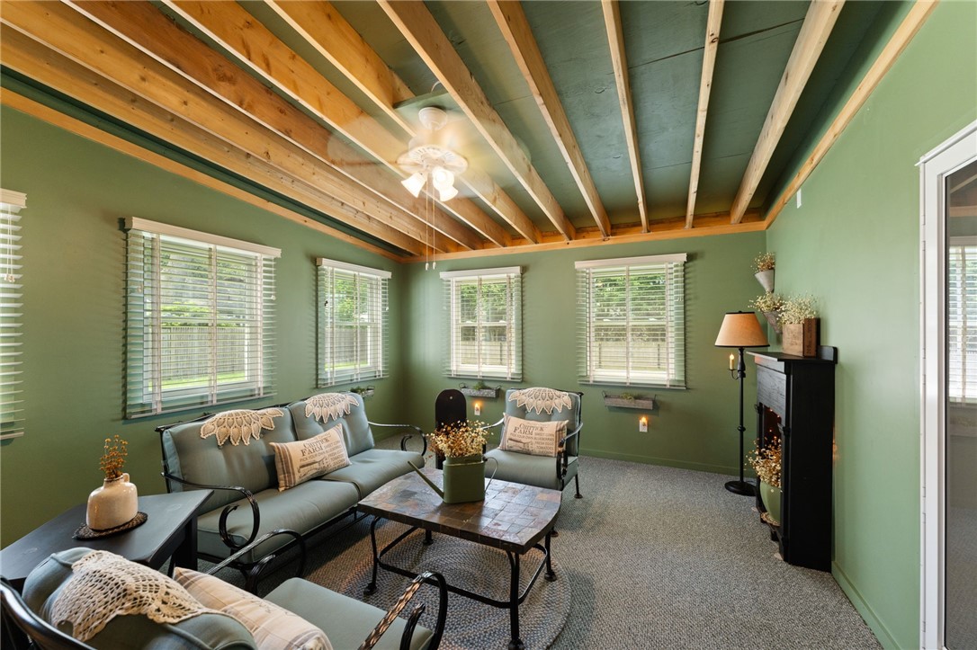 320 Miantonomo Drive Warwick, RI 02888 - Photo 22 of 47