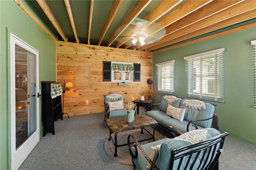 320 Miantonomo Drive Warwick, RI 02888 - Photo 23 of 47