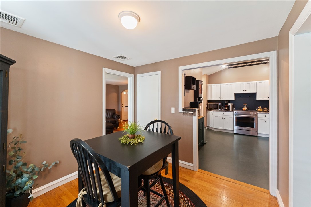 320 Miantonomo Drive Warwick, RI 02888 - Photo 25 of 47