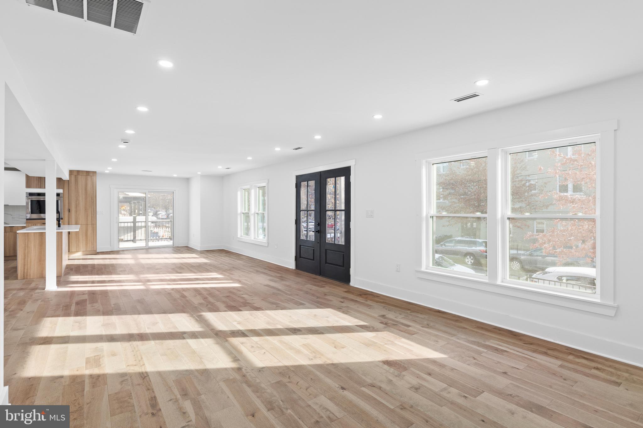 1355 Longfellow Street Northwest Washington, DC 20011 - Photo 16 of 37 a view of an entryway of a house
