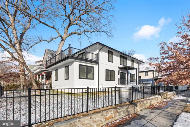 $1,800,000 | 1355 Longfellow Street Northwest, Washington, DC 20011