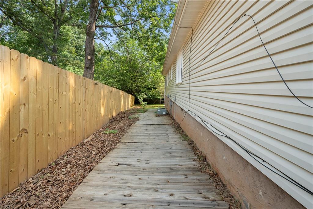 245 Amanda Court Stockbridge, GA 30281 - Photo 21 of 25