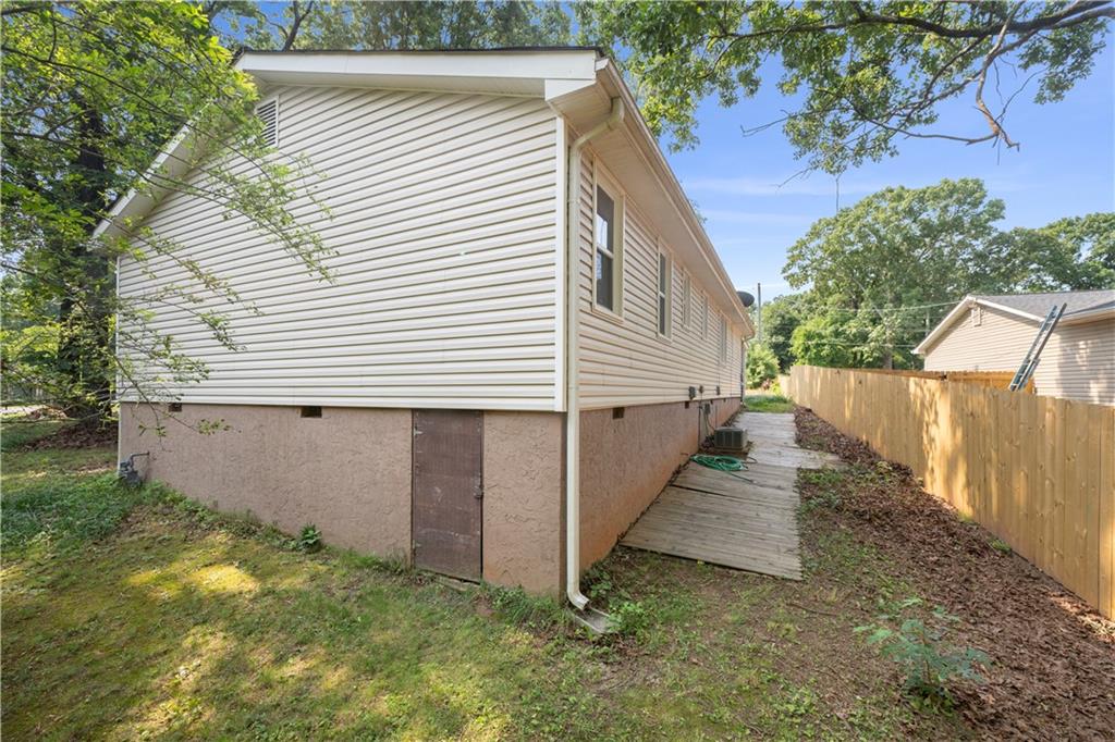 245 Amanda Court Stockbridge, GA 30281 - Photo 22 of 25