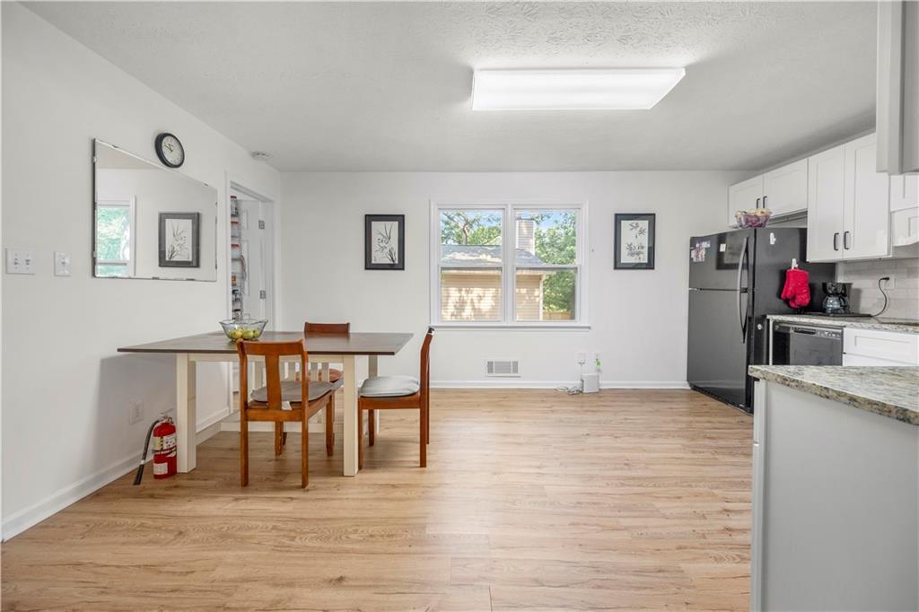 245 Amanda Court Stockbridge, GA 30281 - Photo 5 of 25