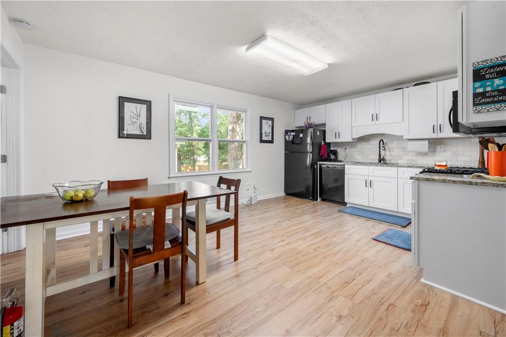 245 Amanda Court Stockbridge, GA 30281 - Photo 6 of 25