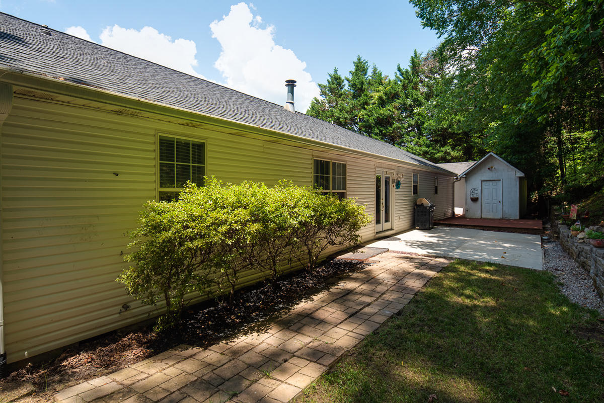 116 Den Lane Heiskell, TN 37754 - Photo 5 of 19 JBP_Den116_Web-2