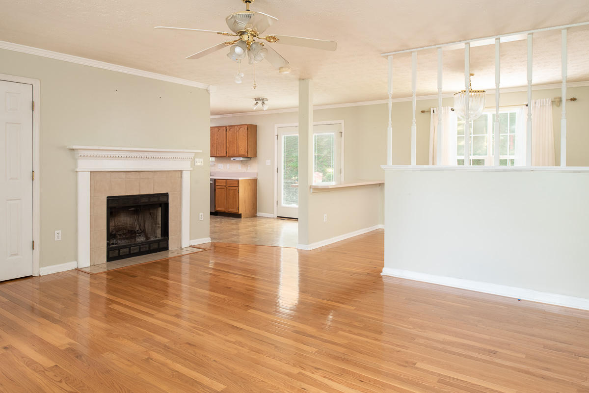 116 Den Lane Heiskell, TN 37754 - Photo 7 of 19 JBP_Den116_Web-9