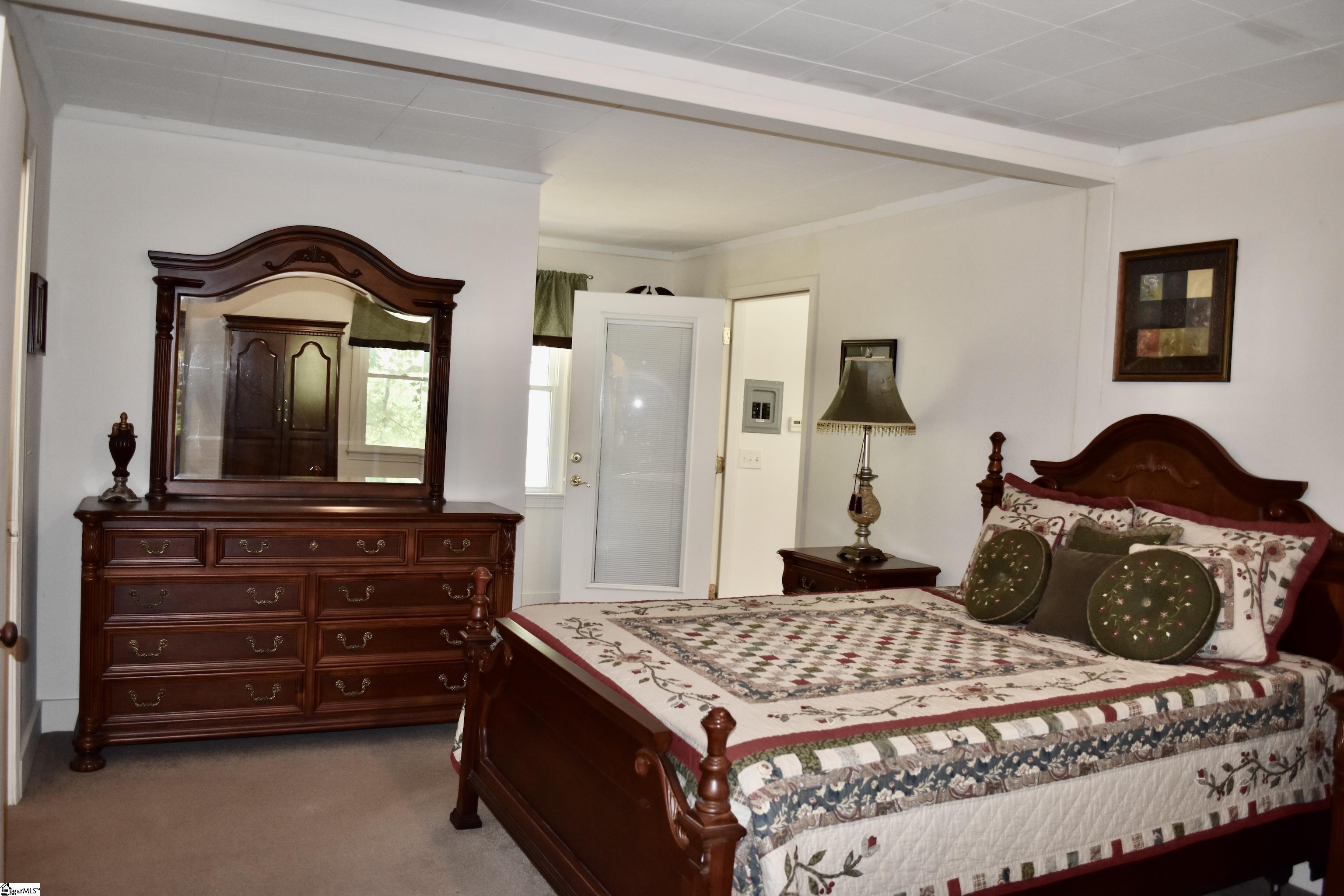 1002 Oak Grove Road Landrum, SC 29356 - Photo 15 of 34