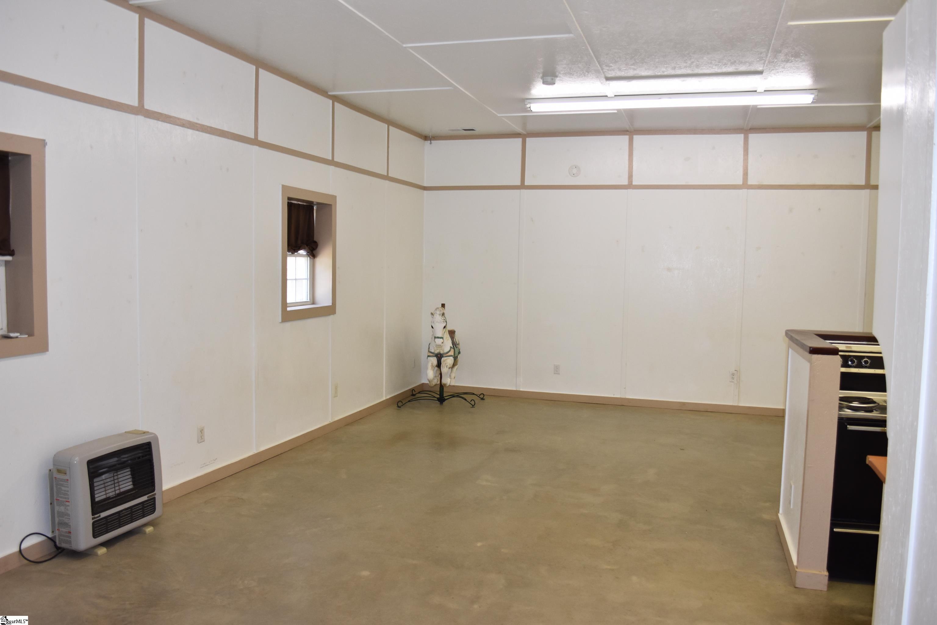 1002 Oak Grove Road Landrum, SC 29356 - Photo 26 of 34