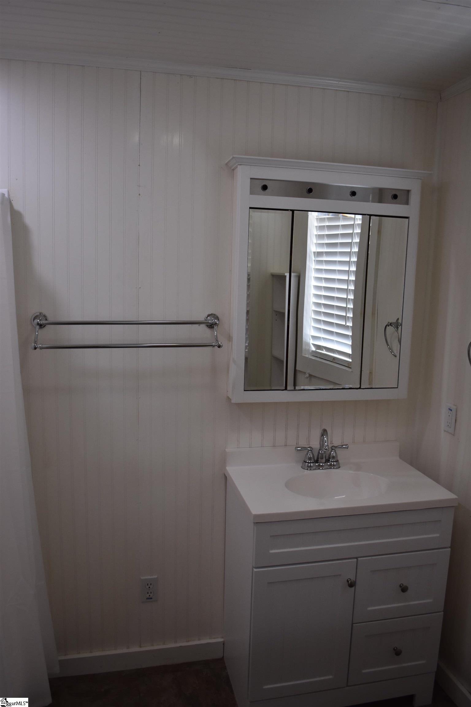 1002 Oak Grove Road Landrum, SC 29356 - Photo 27 of 34