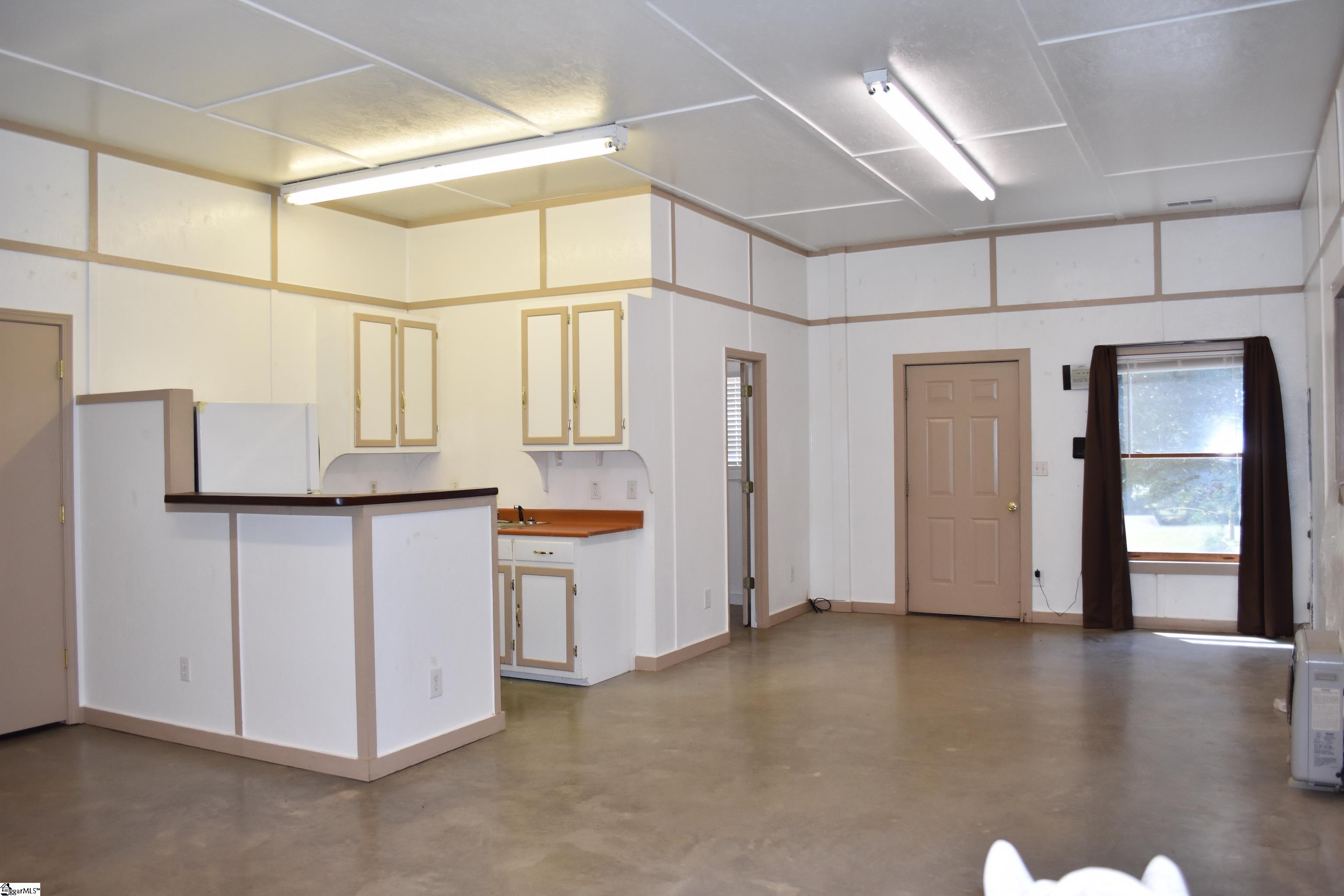 1002 Oak Grove Road Landrum, SC 29356 - Photo 28 of 34