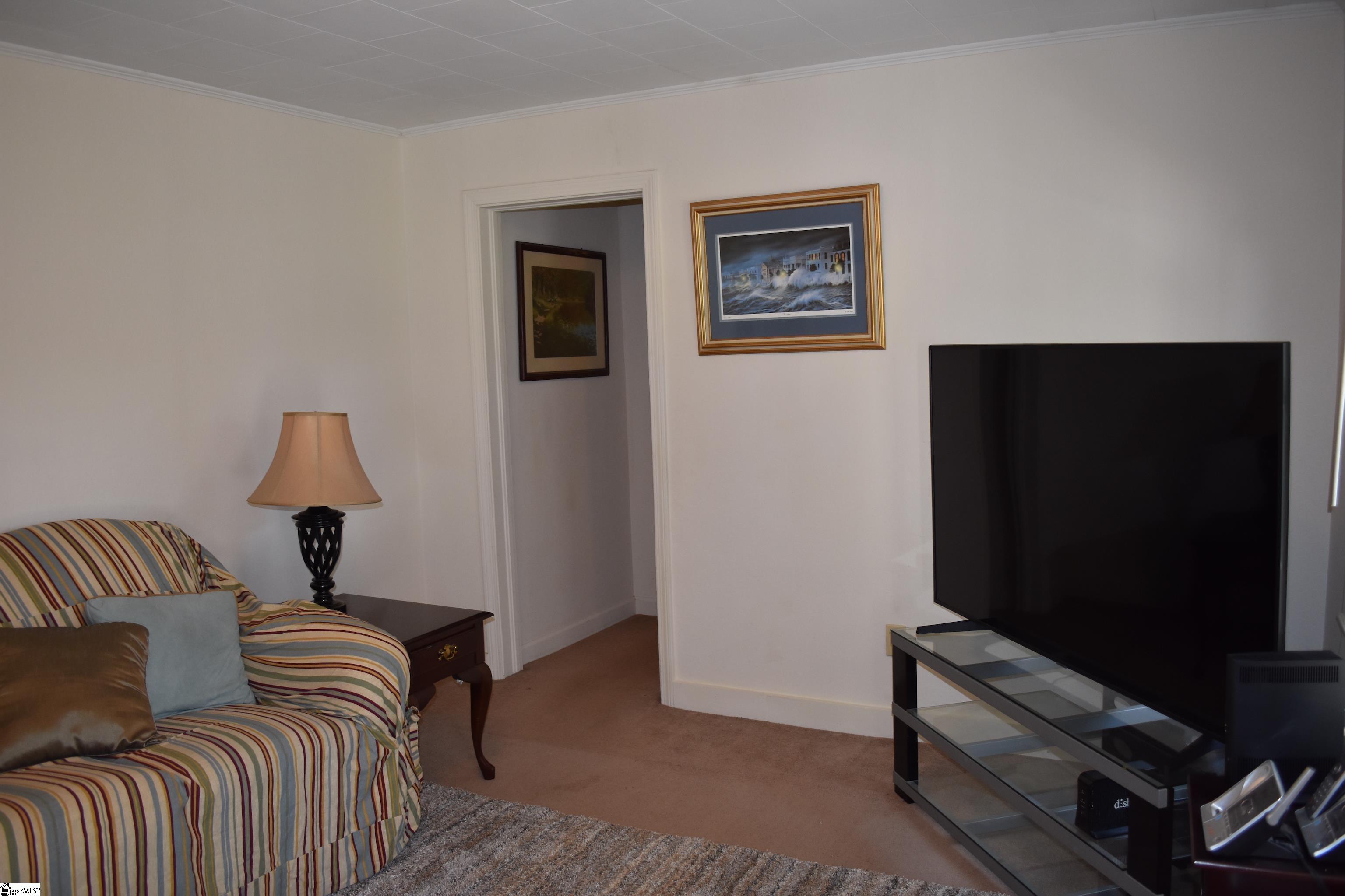 1002 Oak Grove Road Landrum, SC 29356 - Photo 8 of 34