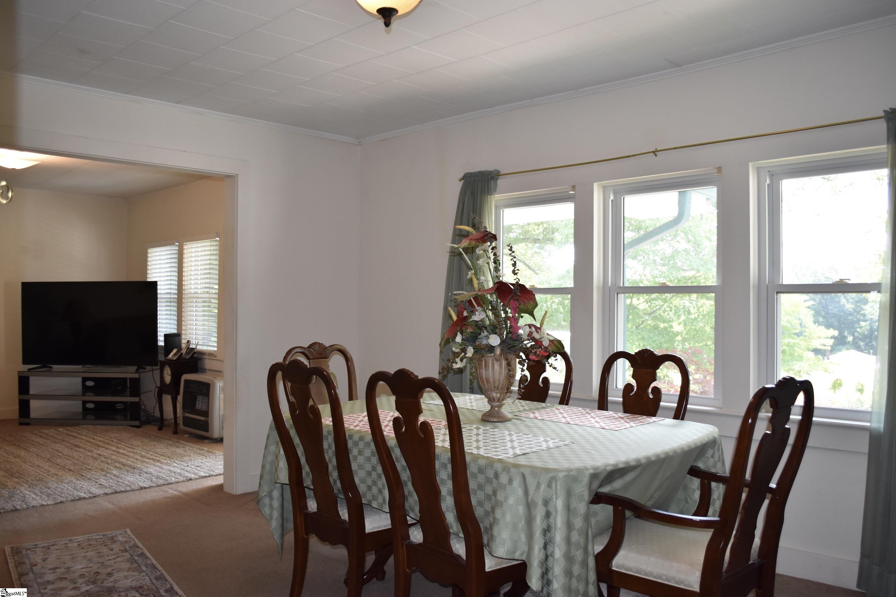 1002 Oak Grove Road Landrum, SC 29356 - Photo 9 of 34
