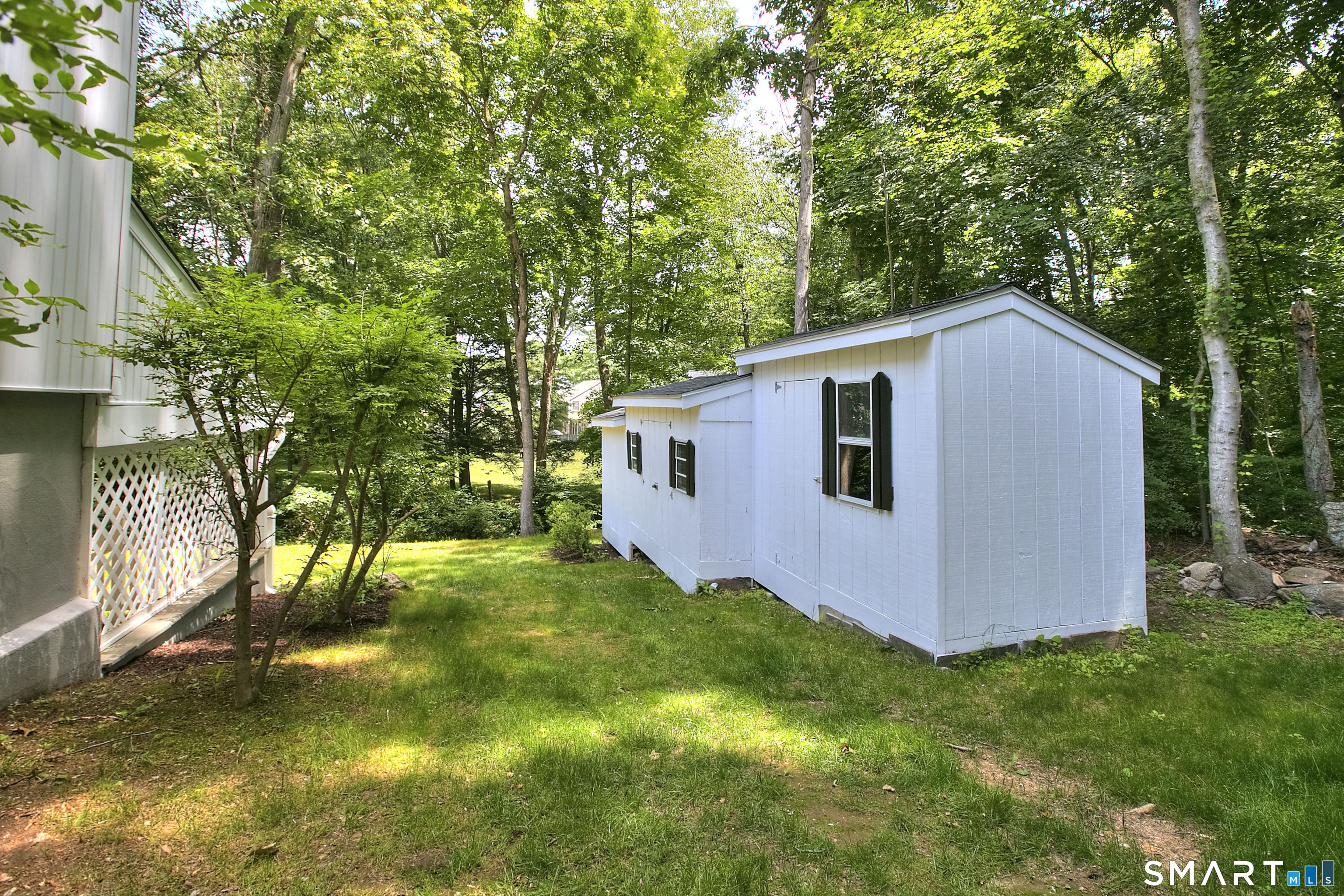 128 Linley Drive Fairfield, CT 06825 - Photo 7 of 39