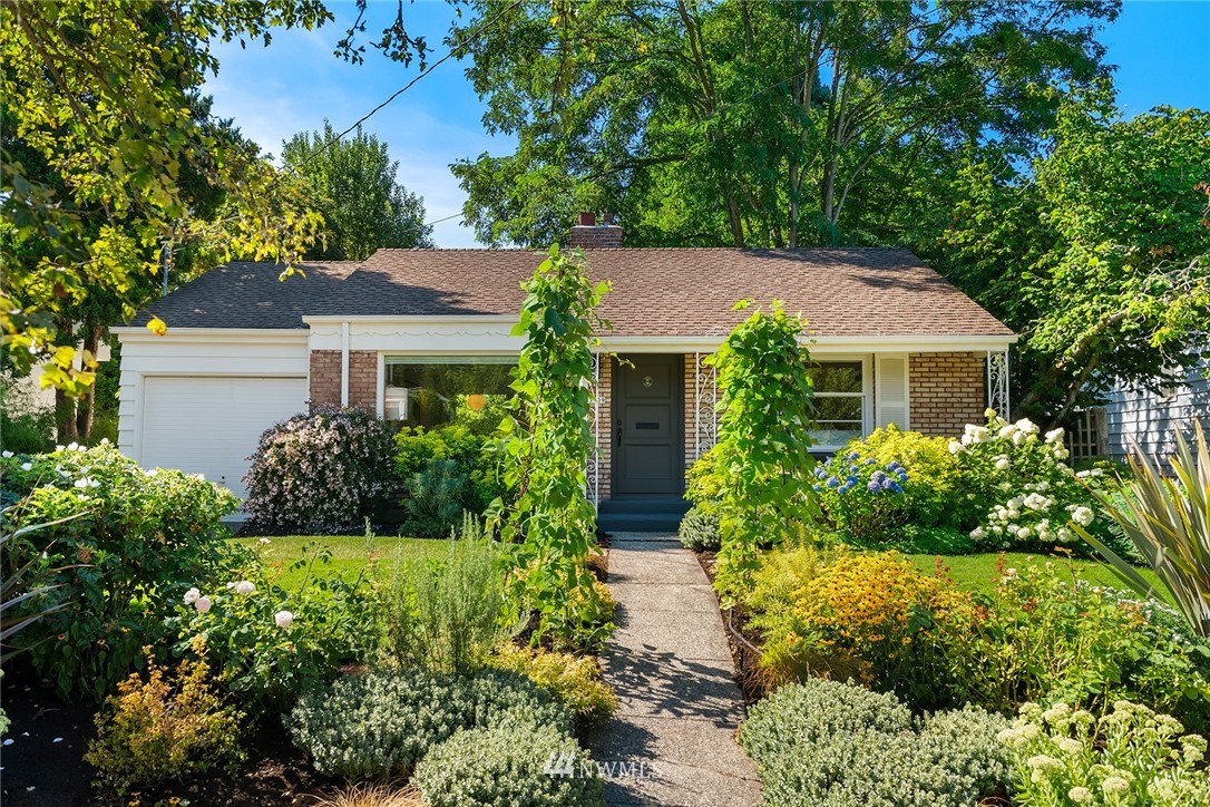3909 Southwest Southern Street Seattle, WA 98136 - Photo 1 of 29 Gallery Image 1