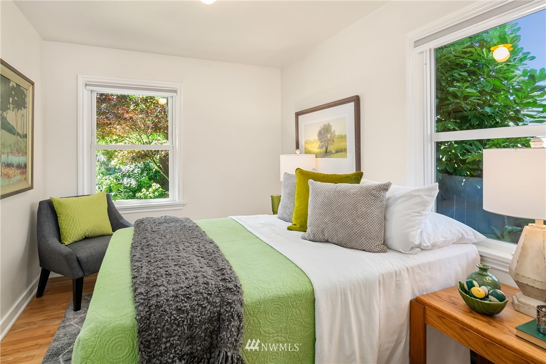 3909 Southwest Southern Street Seattle, WA 98136 - Photo 14 of 29 Gallery Image 14