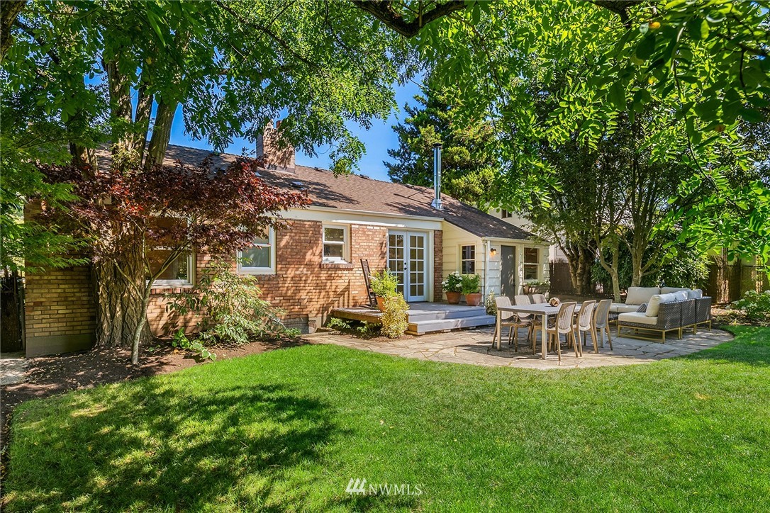 3909 Southwest Southern Street Seattle, WA 98136 - Photo 23 of 29 Gallery Image 23