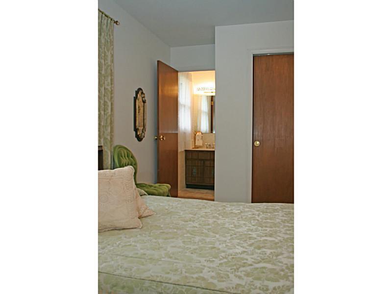 6340 Cromwell Road Indianapolis, IN 46250 - Photo 14 of 24 Gallery Image 14