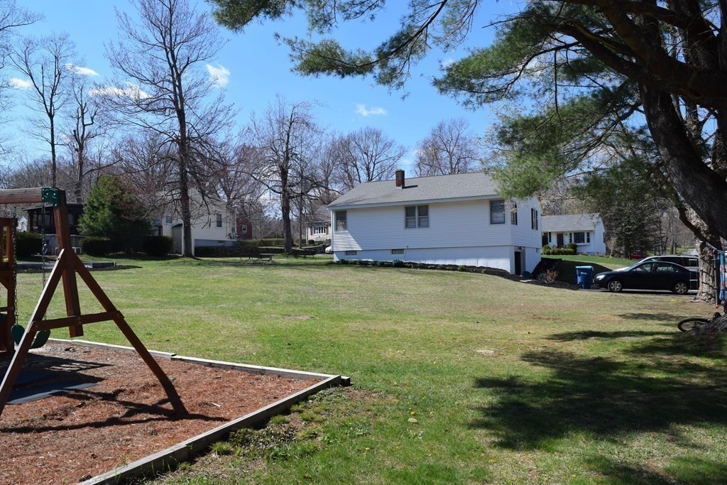 24 Inwood Road Rutland, MA 01543 - Photo 8 of 33