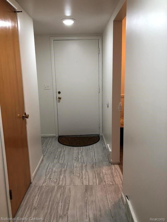 4294 15 Mile Road Sterling Heights, MI 48310 - Photo 2 of 9 0.jpg