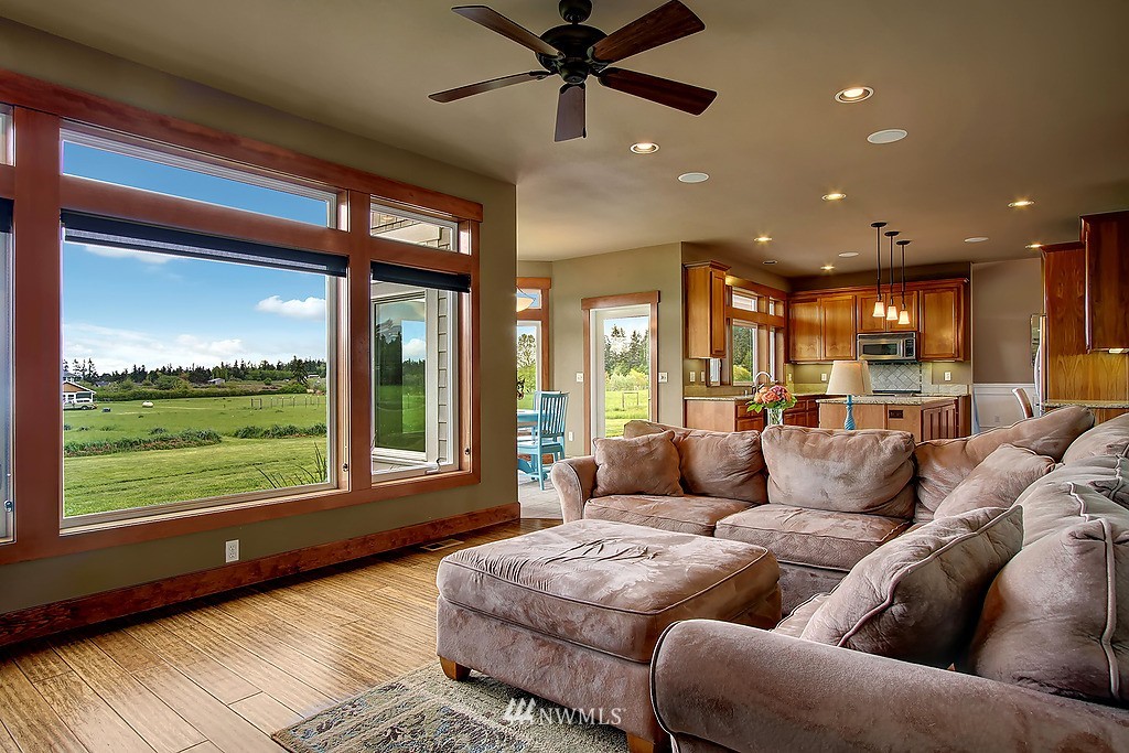 753 Smith Road Camano Island, WA 98282 - Photo 11 of 25 Gallery Image 11
