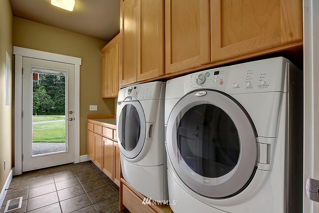 753 Smith Road Camano Island, WA 98282 - Photo 22 of 25 Gallery Image 22
