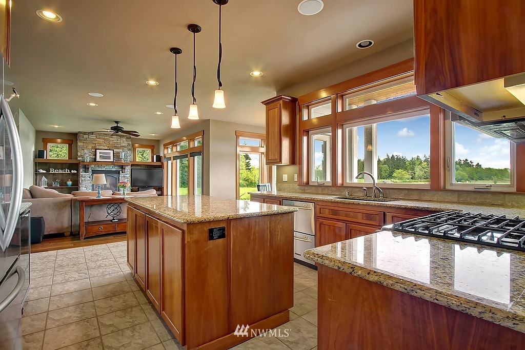 753 Smith Road Camano Island, WA 98282 - Photo 7 of 25 Gallery Image 7