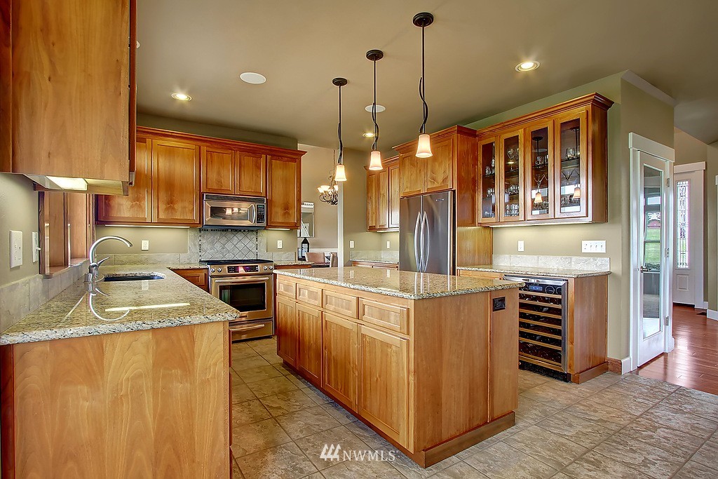 753 Smith Road Camano Island, WA 98282 - Photo 8 of 25 Gallery Image 8