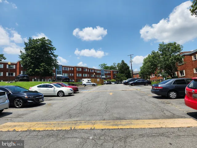 $199,999 | 3835 Hamilton Street, Unit H202, Hyattsville, MD 20781