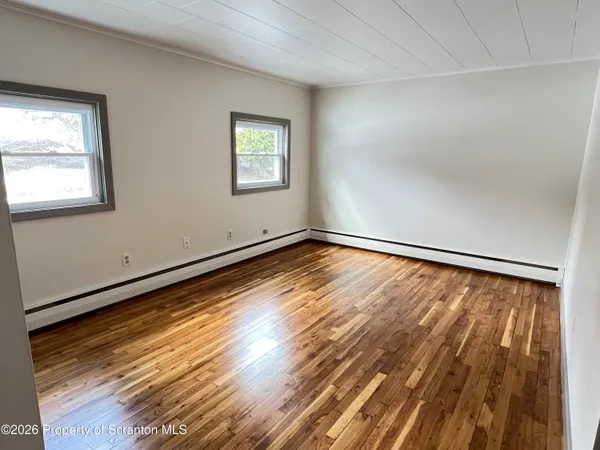 $1,500 | 214 Melrose Avenue, Unit 2, Clarks Summit, PA 18411